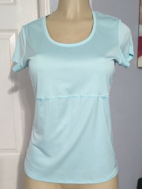 Alpine Women’s Light Blue Scoop Neck Short Sleeve Top